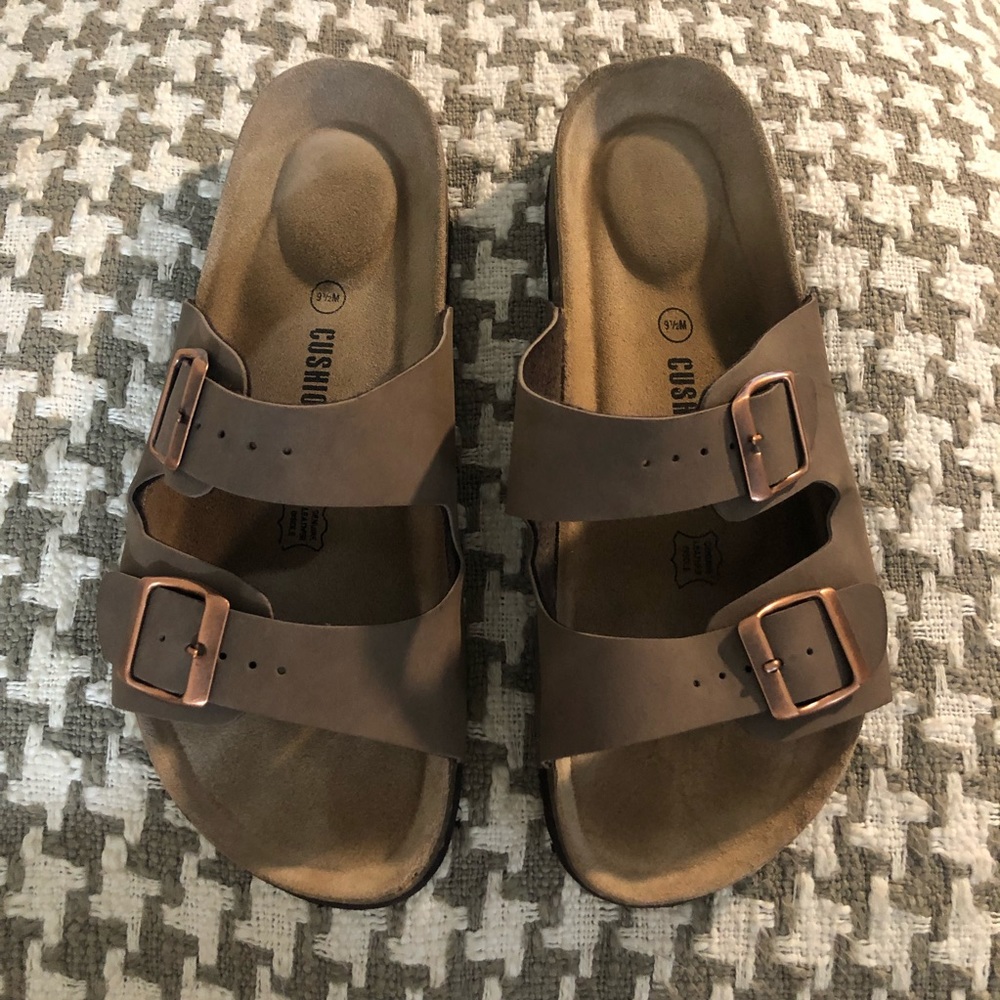 SUMMER SANDALS
